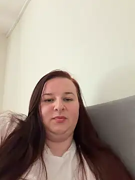 Snapshot of Curvaceouscarla chatting on July 20, 2026, 10:39 am Curvaceouscarla online show from July 20, 2026, 10:39 am