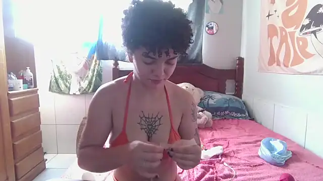 Snapshot of CamillyBlum chatting on May 15, 2026, 3:43 pm CamillyBlum online show from May 15, 2026, 3:43 pm