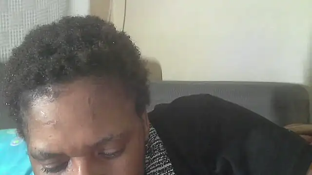 sexythae32 online show from December 16, 2025, 10:25 pm