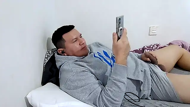 Snapshot of fuckynations chatting on January 31, 2026, 9:35 pm fuckynations online show from January 31, 2026, 9:35 pm