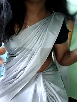 Snapshot of Laxmipriyatamil chatting on May 29, 2026, 11:11 pm Laxmipriyatamil online show from May 29, 2026, 11:11 pm