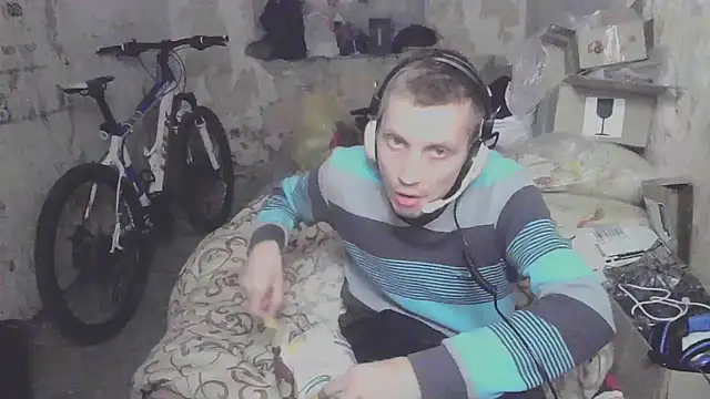 makarov1993 online show from October 4, 2025, 8:49 am