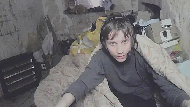 makarov1993 online show from April 18, 2026, 5:26 pm