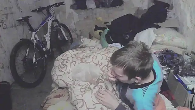 makarov1993 online show from October 7, 2025, 4:13 am