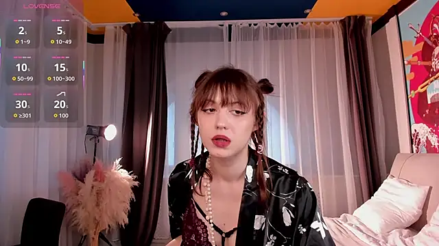 chloe dreammm online show from October 13, 2025, 12:07 pm