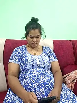 Snapshot of tamilaruvi chatting on May 7, 2026, 8:17 am tamilaruvi online show from May 7, 2026, 8:17 am