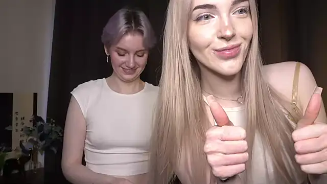 MaeEversley online show from December 20, 2025, 7:55 am