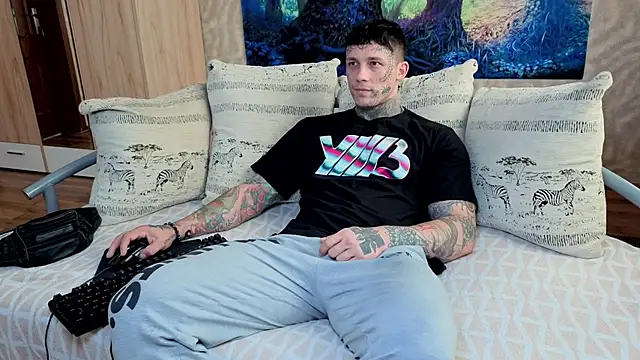 SKIRLINGOD online show from September 18, 2025, 5:21 am