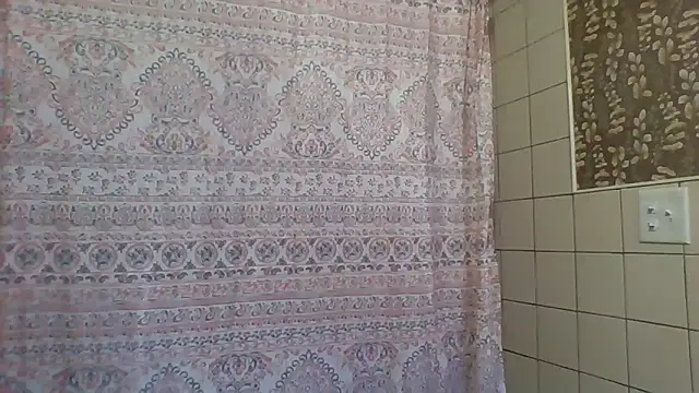 Melissamarcosx4 online show from November 6, 2025, 1:04 pm