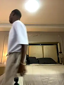 Snapshot of CharlesBrown_ chatting on October 10, 2025, 12:17 pm CharlesBrown online show from October 10, 2025, 12:17 pm