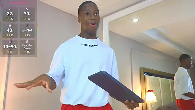 Snapshot of CharlesBrown_ chatting on October 14, 2025, 1:01 pm CharlesBrown online show from October 14, 2025, 1:01 pm