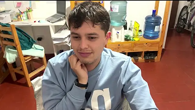 Snapshot of Haustin202 chatting on November 7, 2025, 12:26 am Haustin202 online show from November 7, 2025, 12:26 am