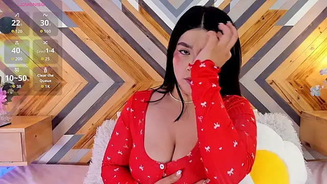 ZairaVanCleef online show from January 7, 2026, 7:41 pm