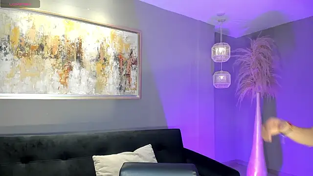 Snapshot of IsabellaMoreau chatting on February 3, 2026, 8:03 pm IsabellaMoreau online show from February 3, 2026, 8:03 pm