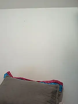 florecita 69 online show from April 24, 2026, 2:30 pm