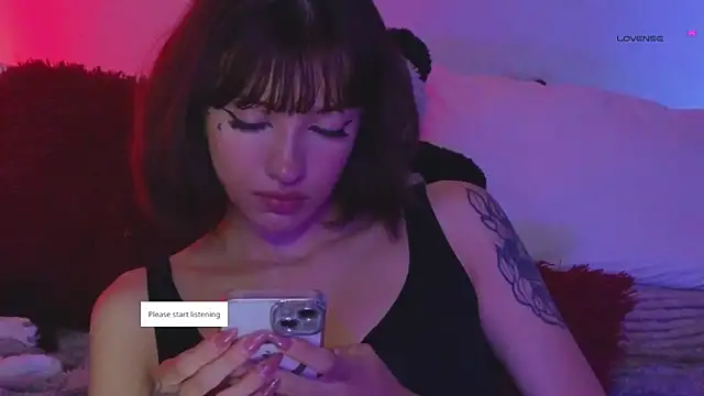 Snapshot of Moonlightt_21 chatting on May 22, 2026, 10:41 pm Moonlightt 21 online show from May 22, 2026, 10:41 pm