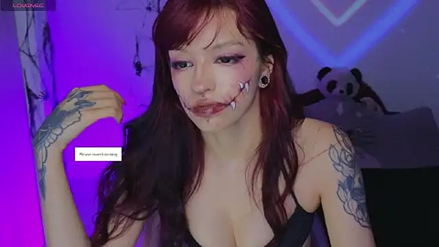 Moonlightt 21 online show from October 18, 2025, 8:44 pm