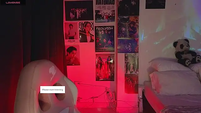 Snapshot of Moonlightt_21 chatting on July 23, 2026, 12:46 am Moonlightt 21 online show from July 23, 2026, 12:46 am