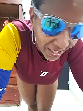 VikysDavis online show from March 18, 2026, 5:14 pm