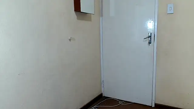 HugeTitisxx online show from March 9, 2026, 5:22 am