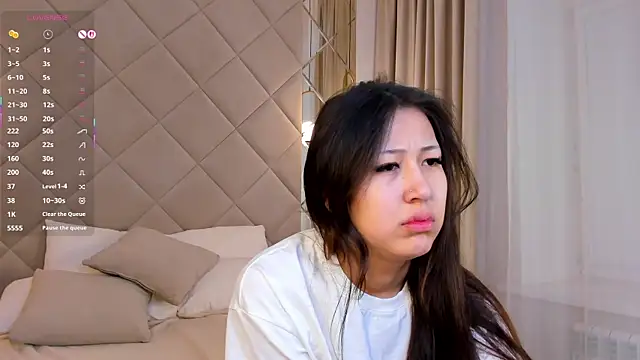 Snapshot of Nelly_Kimm chatting on November 9, 2025, 1:20 am Nelly Kimm online show from November 9, 2025, 1:20 am