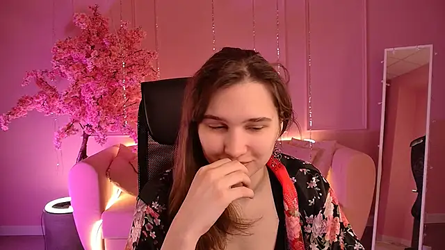 TessaMill online show from March 3, 2026, 9:27 am