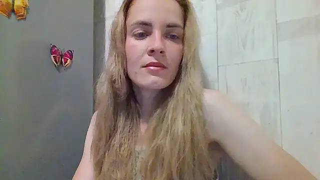 JayeTyler online show from June 20, 2026, 4:06 am