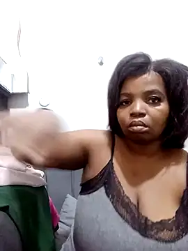 ShySexyBaddiexx online show from November 28, 2025, 8:36 am