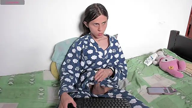 Snapshot of Petite-Goth chatting on May 15, 2026, 7:12 pm Petite-Goth online show from May 15, 2026, 7:12 pm