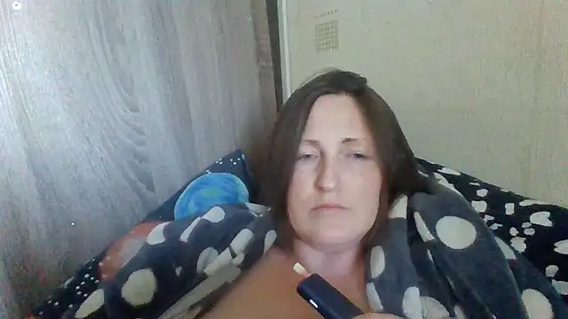 AllaSowinskaya online show from July 6, 2026, 1:51 pm