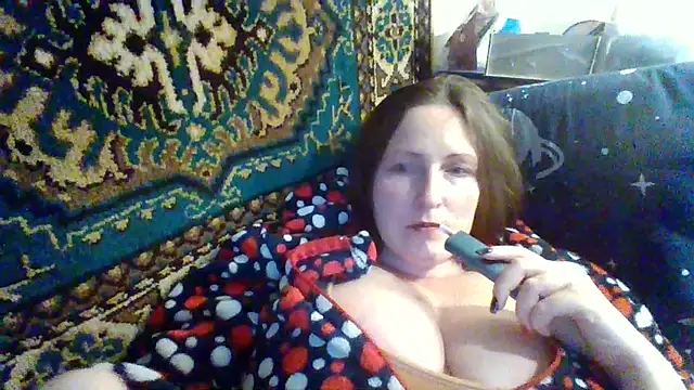 Snapshot of AllaSowinskaya chatting on October 18, 2025, 1:02 pm AllaSowinskaya online show from October 18, 2025, 1:02 pm