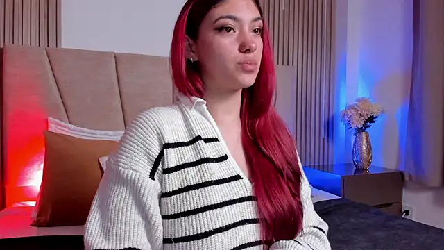 Snapshot of Victoria_Beaumont chatting on November 15, 2025, 11:58 am Victoria Beaumont online show from November 15, 2025, 11:58 am