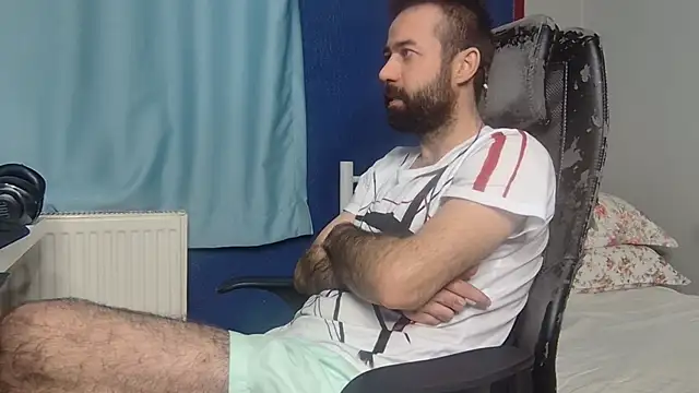 flydirty online show from October 12, 2025, 6:09 pm