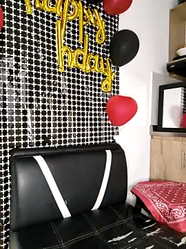 Hiroshi Shen online show from October 12, 2025, 11:11 am