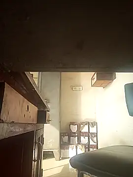 young dickkk online show from September 28, 2025, 10:44 am