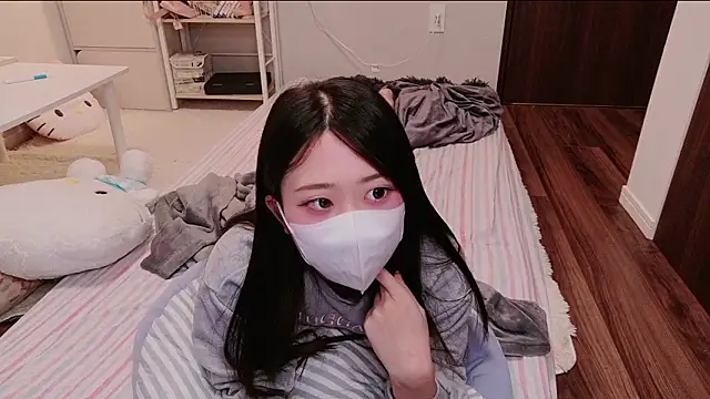 Snapshot of OSUSHI-CHAN chatting on February 16, 2026, 4:38 pm OSUSHI-CHAN online show from February 16, 2026, 4:38 pm