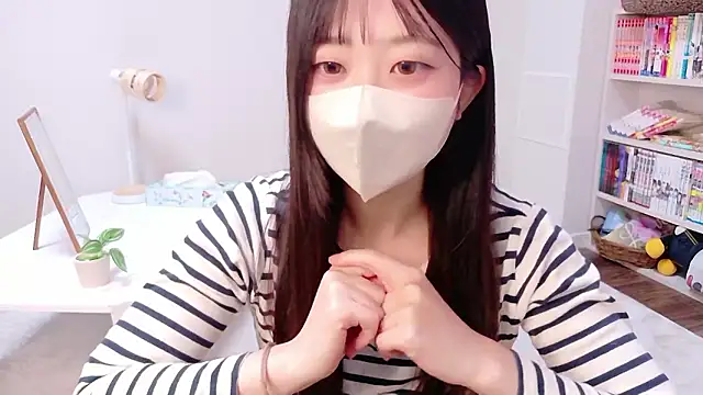 Snapshot of OSUSHI-CHAN chatting on October 15, 2025, 6:27 pm OSUSHI-CHAN online show from October 15, 2025, 6:27 pm