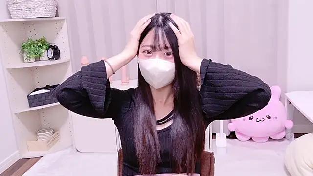 Snapshot of OSUSHI-CHAN chatting on November 10, 2025, 11:15 am OSUSHI-CHAN online show from November 10, 2025, 11:15 am