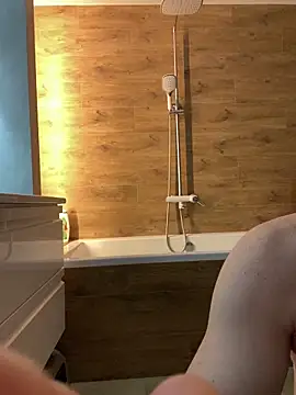 Snapshot of knyazi chatting on February 13, 2026, 4:01 am knyazi online show from February 13, 2026, 4:01 am