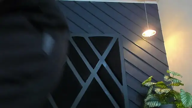 zoe martins  online show from October 15, 2025, 5:21 pm