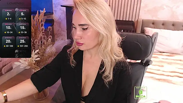 Snapshot of FreeBerryMILF chatting on February 14, 2026, 8:09 pm FreeBerryMILF online show from February 14, 2026, 8:09 pm