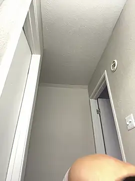 addictedtoari online show from February 18, 2026, 11:34 pm