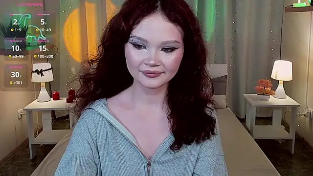 EmilyChaves online show from May 27, 2026, 11:39 am