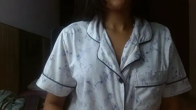 Snapshot of Mini_Meera chatting on June 1, 2026, 9:03 pm Mini Meera online show from June 1, 2026, 9:03 pm