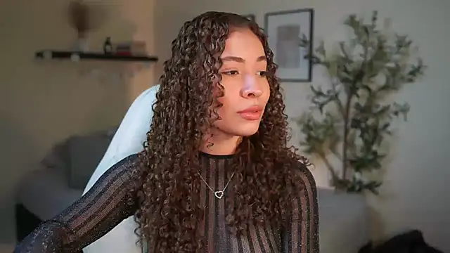 isabella-garcia- online show from March 27, 2026, 8:54 pm