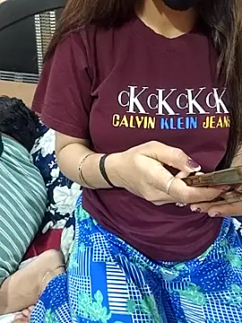 dollysapna1 online show from April 8, 2026, 7:37 pm