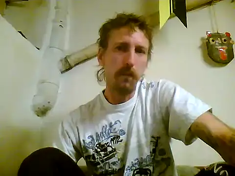 Snapshot of KokosMartin chatting on September 17, 2025, 7:38 pm KokosMartin online show from September 17, 2025, 7:38 pm