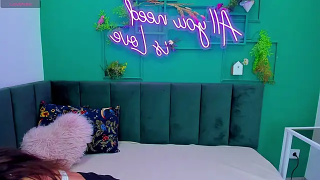 Snapshot of Kat__cat chatting on March 14, 2026, 3:34 am Kat cat online show from March 14, 2026, 3:34 am