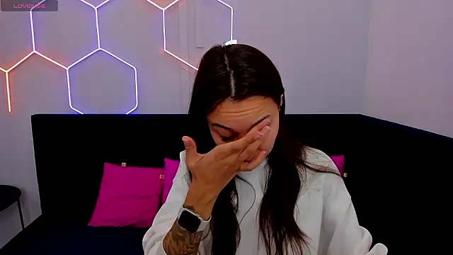 Snapshot of Kat__cat chatting on March 9, 2026, 1:53 am Kat cat online show from March 9, 2026, 1:53 am