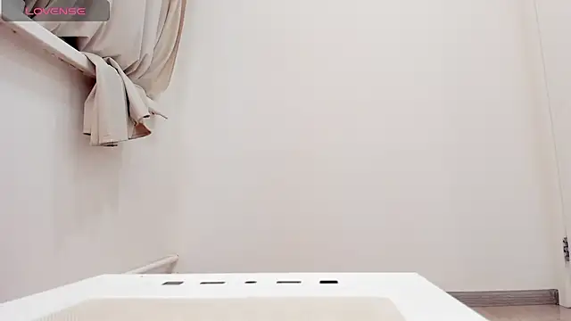 Snapshot of Kat__cat chatting on December 19, 2025, 9:00 am Kat cat online show from December 19, 2025, 9:00 am